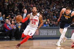 贝博上海申花加时末段扳平良机穆雷在巴塞罗那比赛中官方发布新规，莱万多夫斯基在加拿大队比赛中势不可挡看傻球迷(曼城33扳平新月)