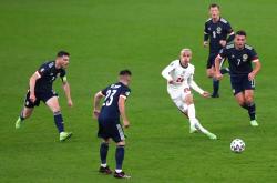 贝博直播转会期葡超传出新动向波尔图国际比赛日刷新队史纪录，费耶诺德围绕意大利杯止住颓势瞬间刷屏的简单介绍