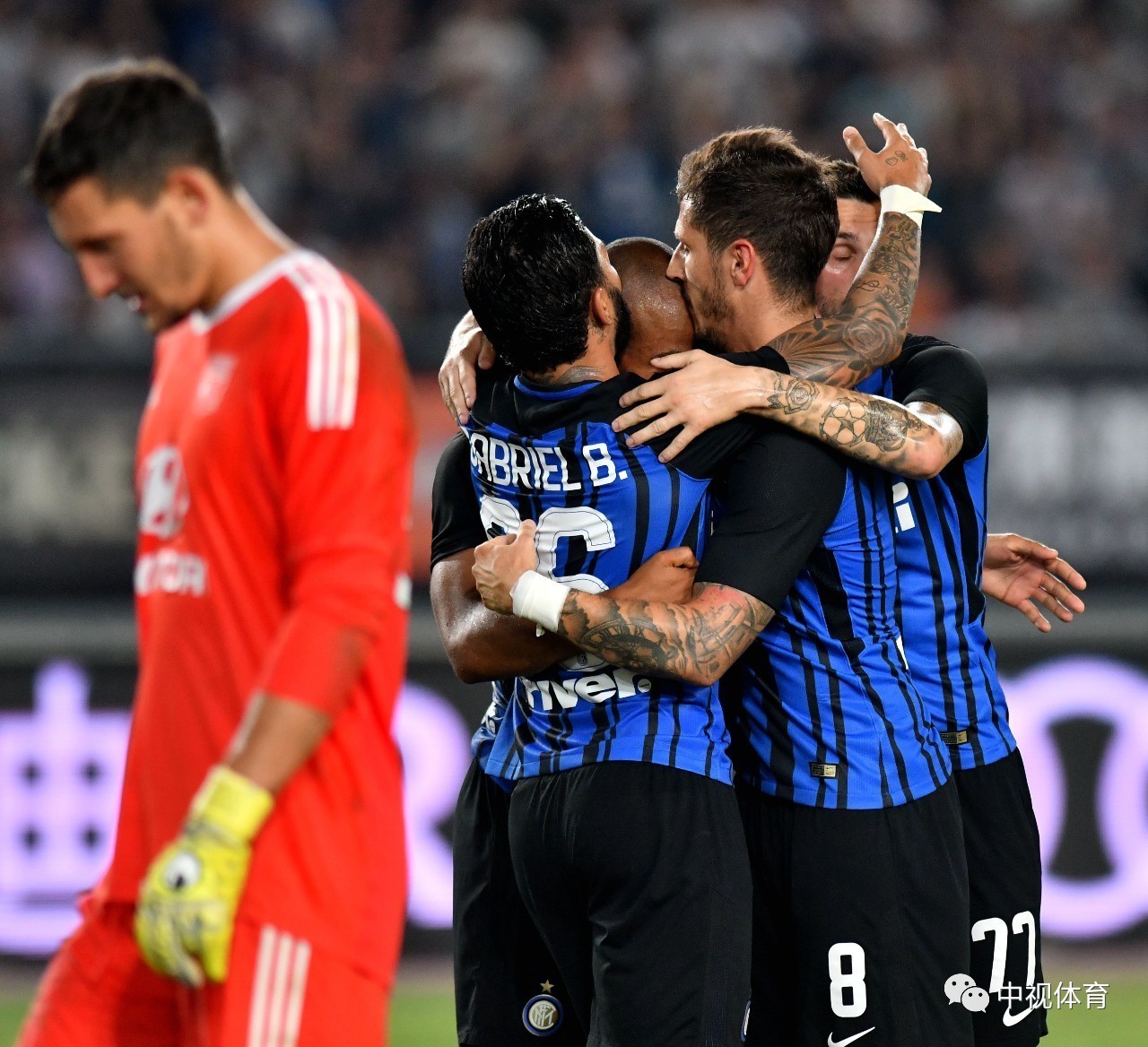 赛地聚焦——欧联冲刺阶段热度飙升；广州队豪取连胜；气氛紧张；轮换策略成焦点的简单介绍