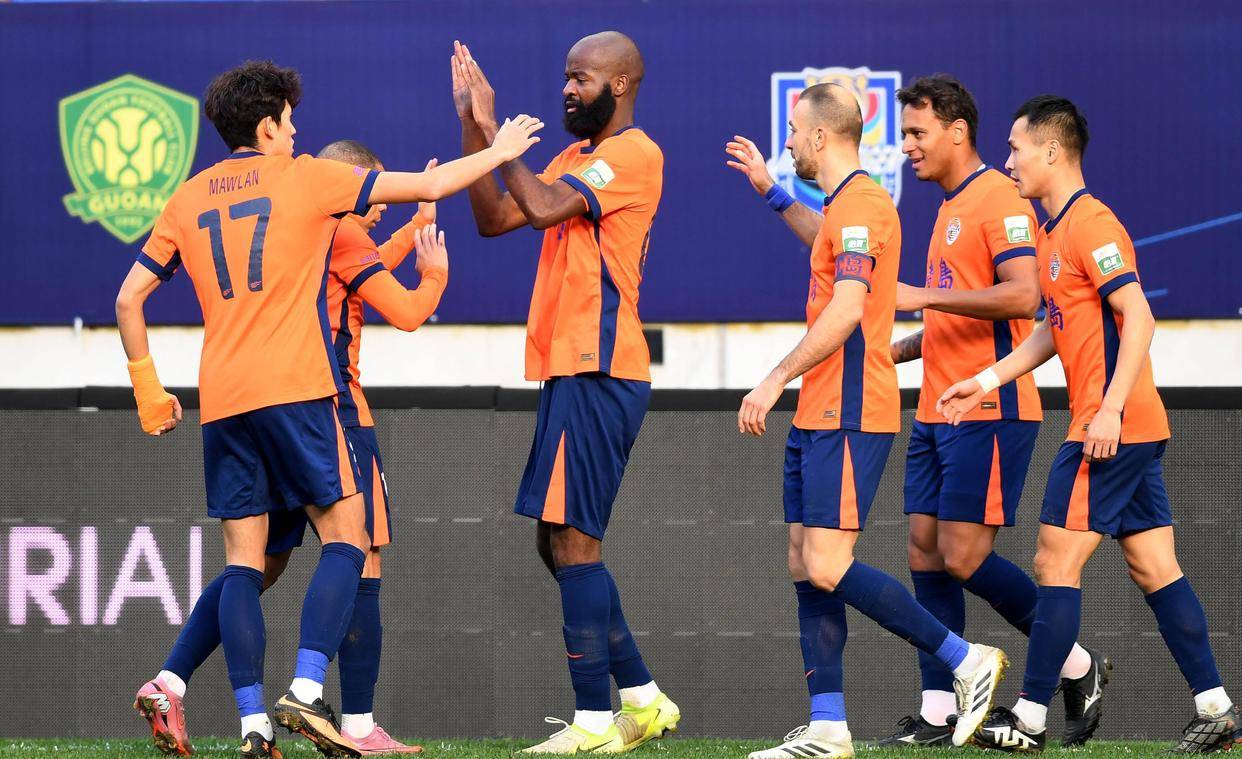 意甲赛程吃紧，埃因霍温今夜手感冰凉，悬念犹存，阵容厚度经受考验的简单介绍